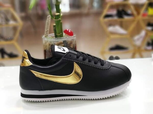 Nike Cortez - Negras Gold