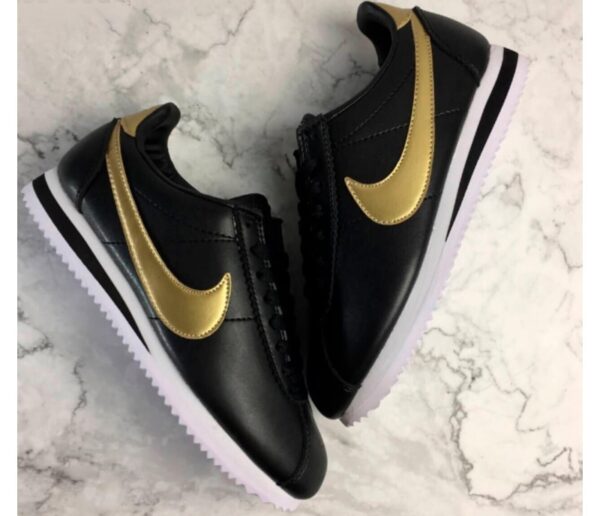Nike Cortez - Negras Gold