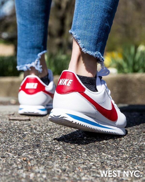 Nike Cortez - Blancas con Rojo