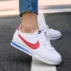 Nike Cortez - Blancas con Rojo