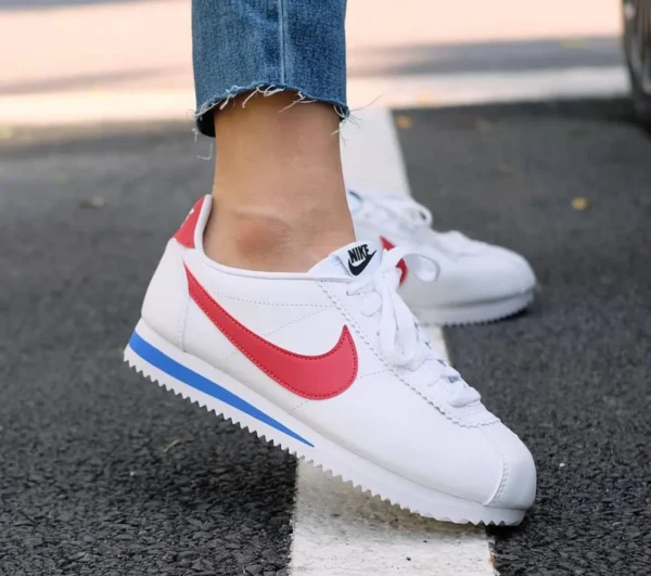 Nike Cortez - Blancas con Rojo